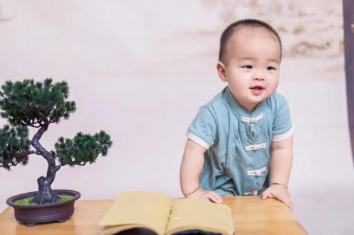 代怀选性别包生男孩宝宝爱吐奶是什么原因